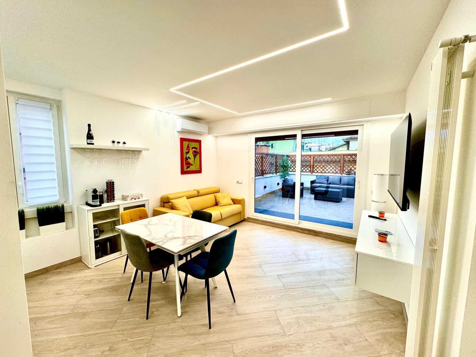 Luxury Apartment Togliatti Roma Eksteriør bilde