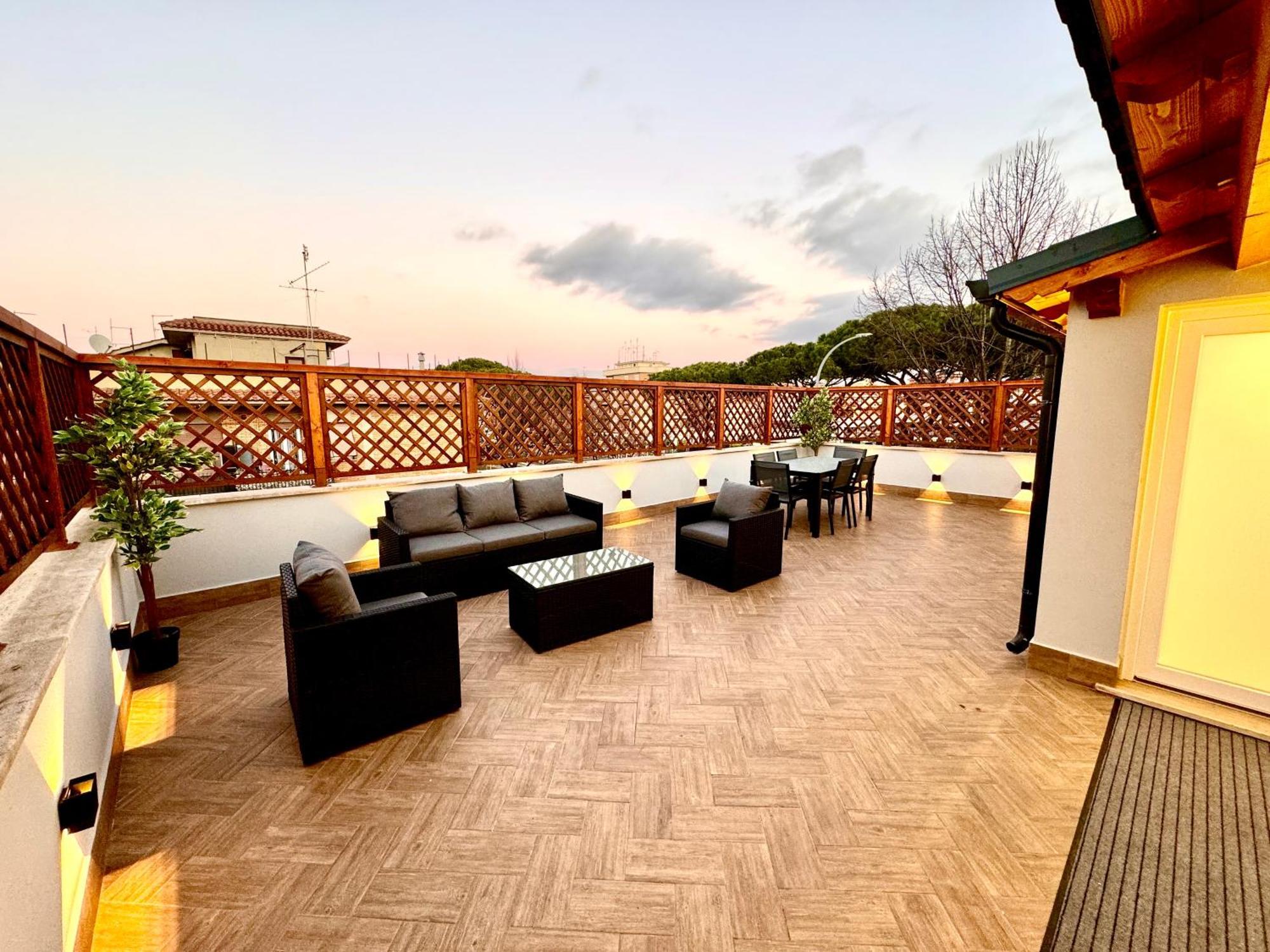 Luxury Apartment Togliatti Roma Eksteriør bilde