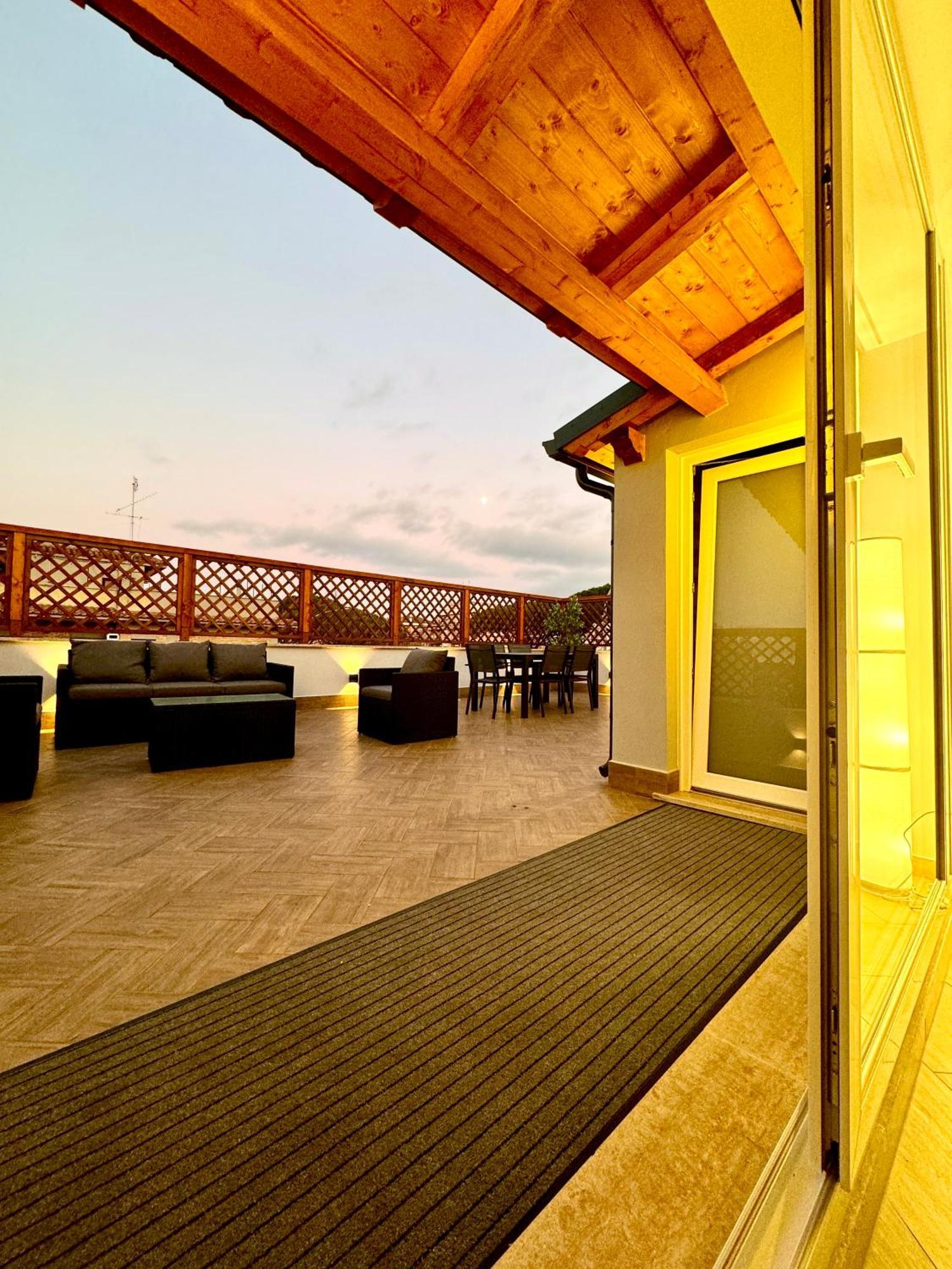 Luxury Apartment Togliatti Roma Eksteriør bilde