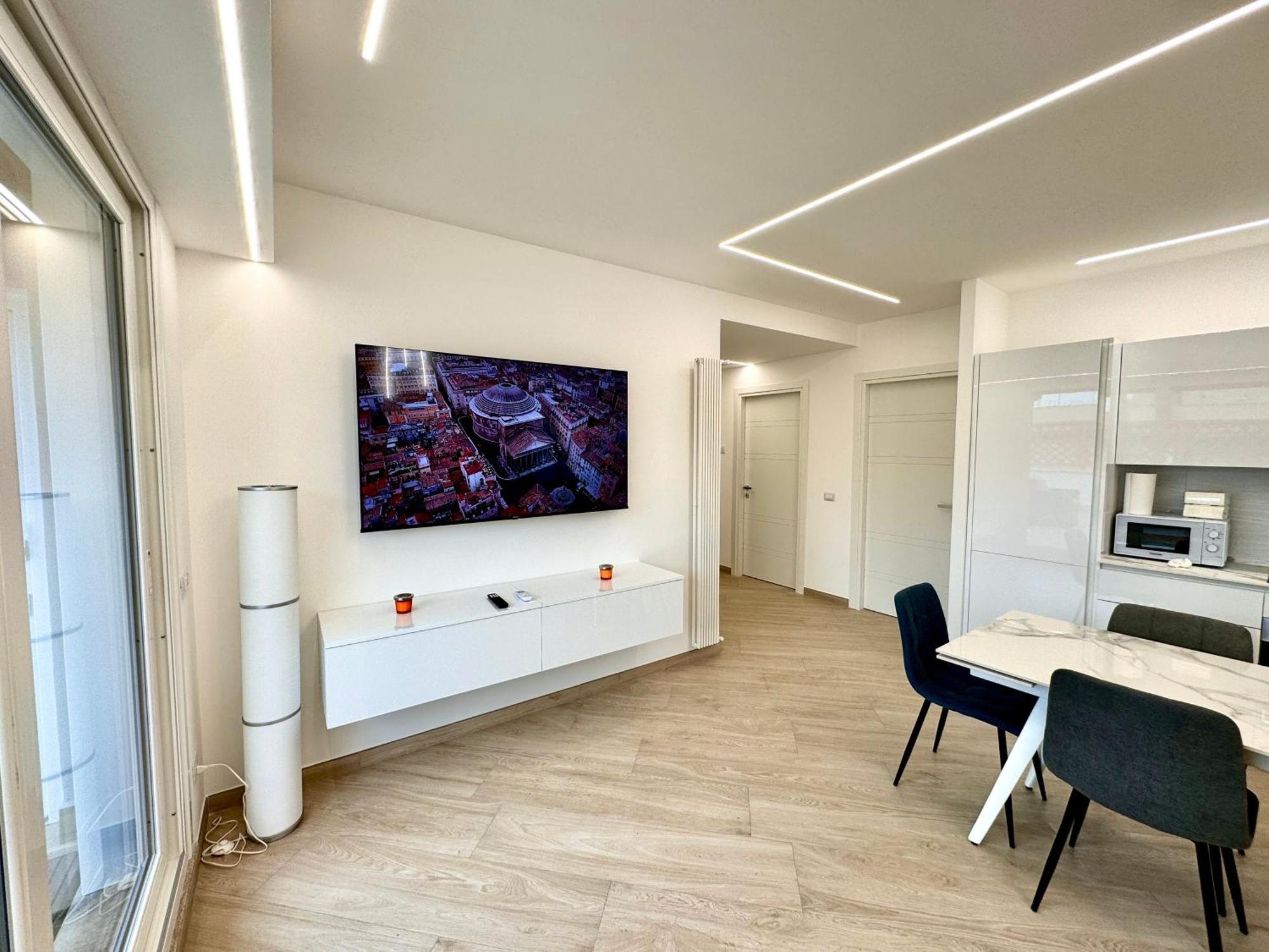 Luxury Apartment Togliatti Roma Eksteriør bilde